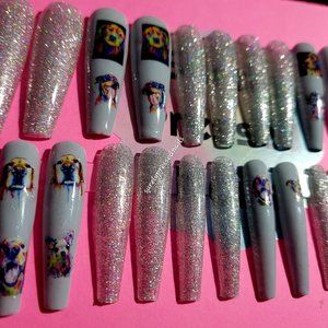 Silver Shimmer Gray Pictured Pups 2xl Ballerina Press on Nails